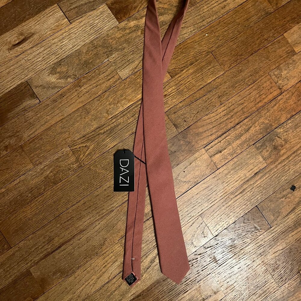 NWT Dazi Pink Tie